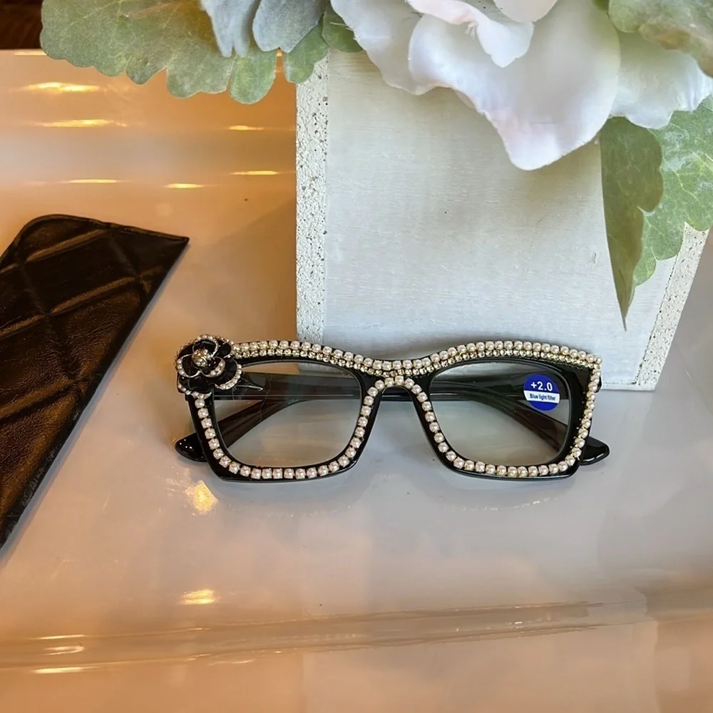Elegant Black, Pearl & Goldtone Women's Readers 2.0
